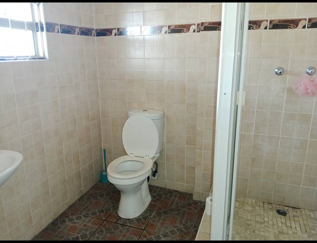 4 BEDROOM HOUSE FOR SALE IN MOUNTAIN RISE
